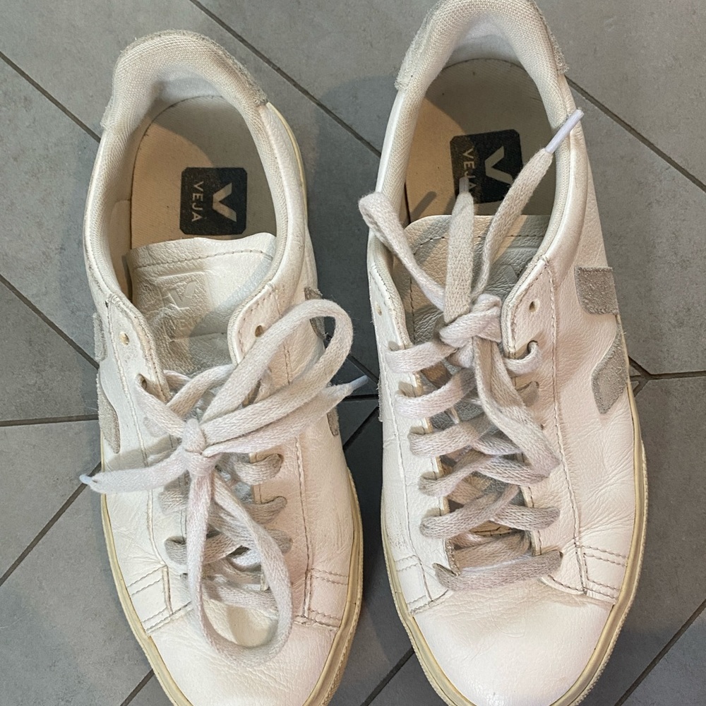 Veja Women’s Campo Sneakers